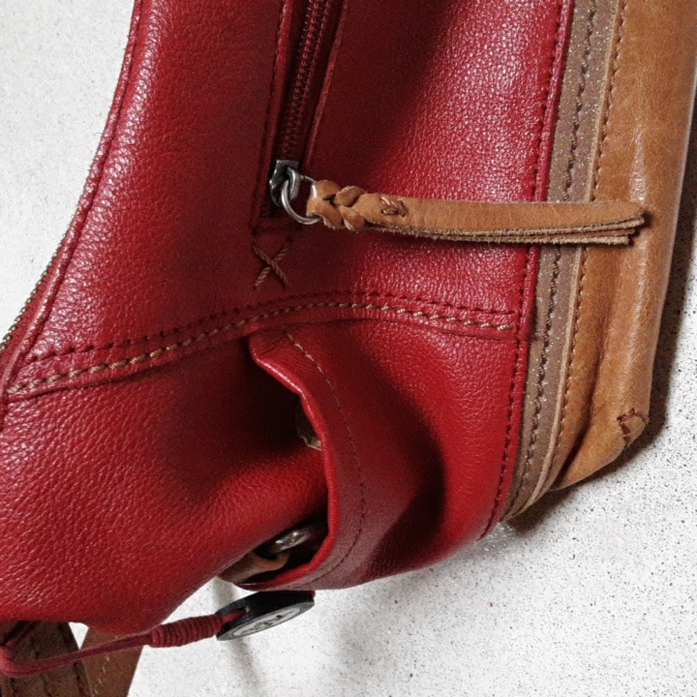 Red Sak purse